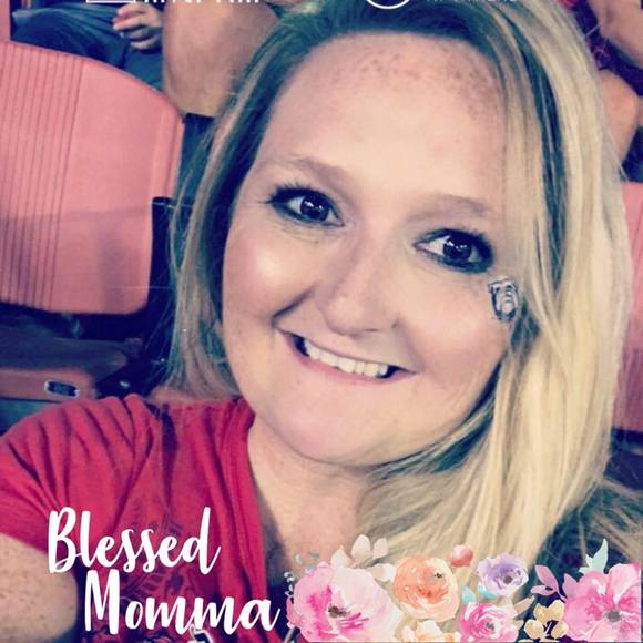 Meet your Posher, Hope - Picture 1 of 3